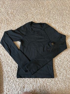 lululemon athletica Black Long Sleeve Performance Top